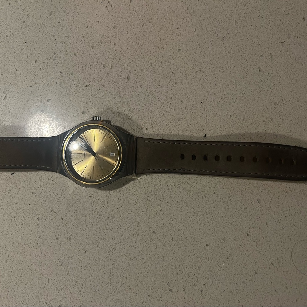 Unisex Women or Men’s Brown Leather Strap Watch - Picture 5 of 8